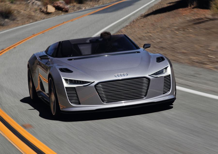  Audi e-Tron Spyder Concept 2010 года  (фото 5 из 105)